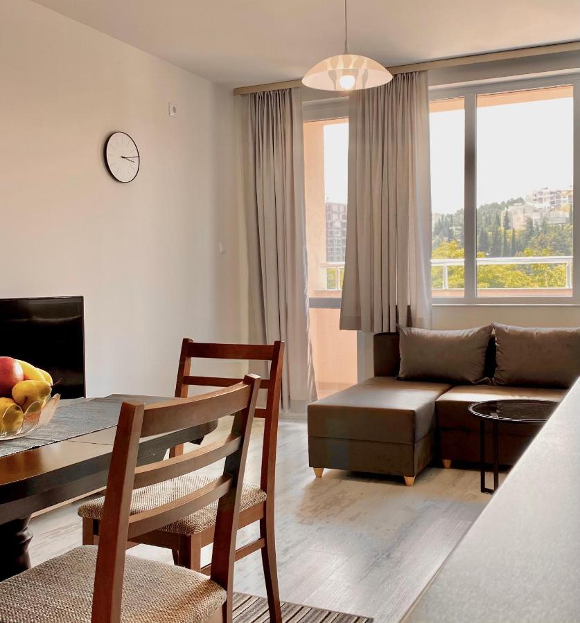 Cozy & Modern 1Br Apart For 4 Guests Next To Medical University & Free Parking Stara Zagora Exterior photo